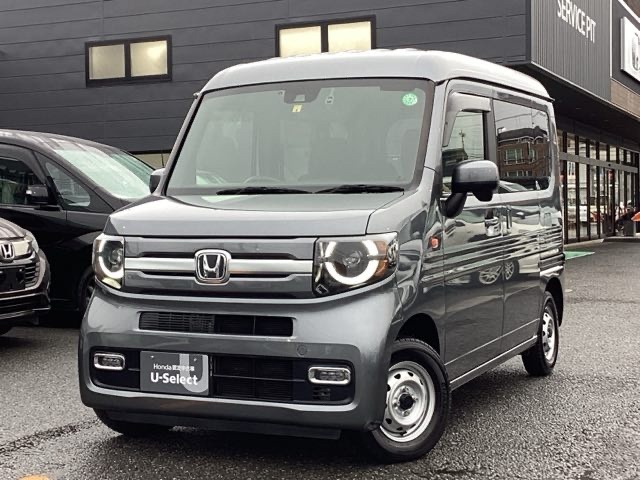 シャイニンググレーのN-VAN+スタイル入庫しました！