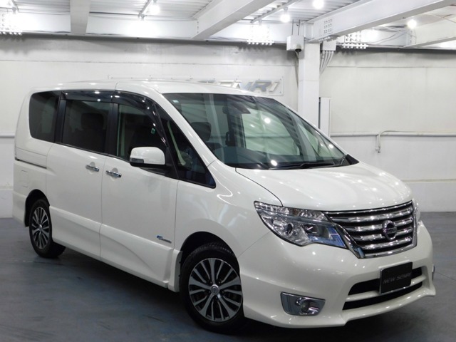 セレナ ハイウェイスター Sハイブリッド 日産 セレナ 2.0 ハイウェイスター S-HYBRID 2014年 7.3万キロ