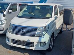 日産 エルグランド V 4WD 8人乗 HID 