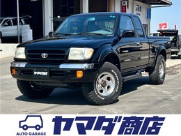 米国トヨタ タコマ エクストラキャブ SR5 3.4 V6 4WD サンルーフ　トノカバー　ベッドライナー