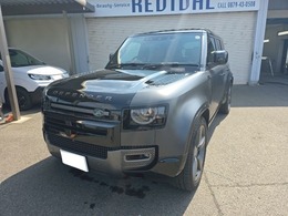 ランドローバー ディフェンダー 110 カルパチアン エディション 5.0L P525 4WD 本革シート　全周囲カメラ　サンルーフ