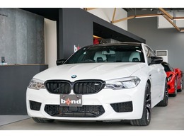 BMW M5コンペティション 4.4 4WD カーボンルーフ