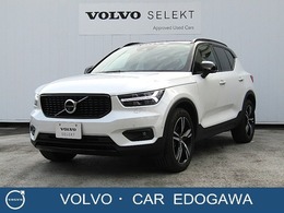 ボルボ XC40 B5 AWD Rデザイン 4WD 