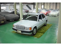 メルセデス・ベンツ 190クラス 190D 2.5 ディーゼル ディーゼル　D車　右H　禁煙車　純正AW