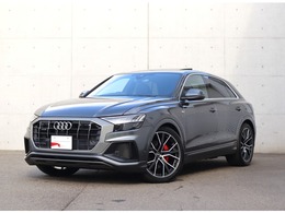 アウディ Q8 55 TFSI クワトロ Sライン 4WD サンルーフ　コンフォートP　22AW　Rカメラ