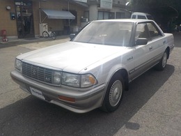 トヨタ クラウン 3.0 ロイヤルサルーンG 