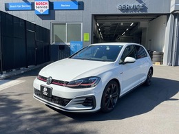 フォルクスワーゲン ゴルフ GTI ダイナミック 6速マニュアルトランスミッションDCC