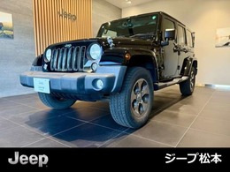 ジープ ラングラー アンリミテッド サハラ 4WD 