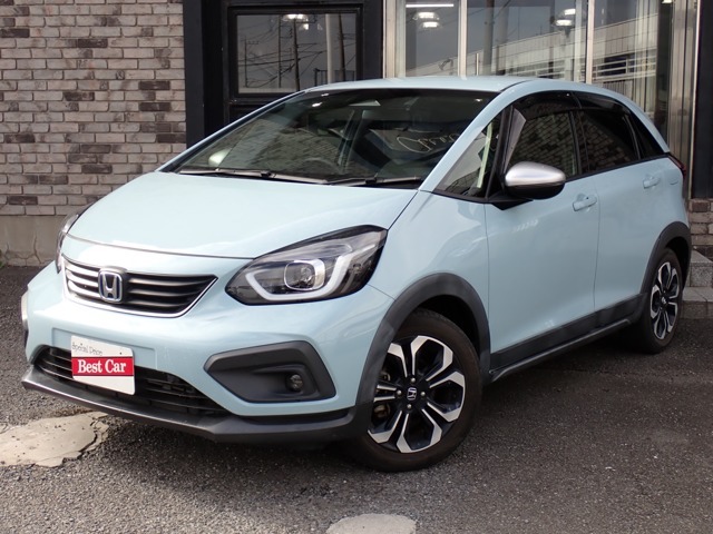 フィット入庫いたしました！！お車のご質問・お問合せ等お気軽にお電話下さい。