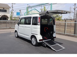 スズキ スペーシア 660 ハイブリッド X ウィズ 車いす移動車 リアシート付 定期点検整備　福祉装置整備