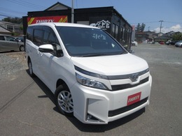 トヨタ ヴォクシー 2.0 V 4WD 4WD　両側電動スライドドア　クルコン