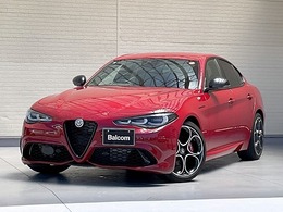 アルファ　ロメオ ジュリア 2.0 ターボ コンペティツィオーネ アルファレッド限定42台　COMPETIZIONEエン