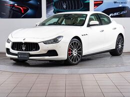 マセラティ ギブリ 3.0 ツーリングパッケージ サンルーフ