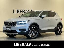 ボルボ XC40 B4 AWD インスクリプション 4WD 純正ナビ 360°カメラ 黒革 シートH LED
