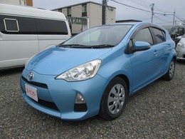 トヨタ アクア 1.5 S 2WD 横滑り防止装置　アイドリングストップ