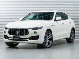マセラティ レヴァンテ GT ハイブリッド 4WD 認定保証2年 ゼニアインテリア サンルーフ