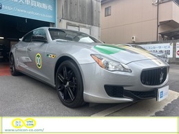 マセラティ クアトロポルテ GT S 左ハンドルガラスサンルーフG20AWアルカン