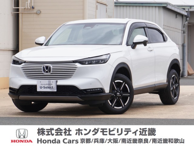 令和4年式、走行距離1.4万km。当店の営業時間は朝10時から18時半、火・水定休です。