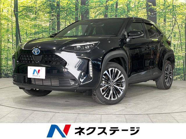 4WD　衝突軽減装置　禁煙車　8型ディスプレイオーディオ　全周囲カメラ