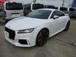 アウディ TT RSクーペ 2.5 4WD ベースグレード