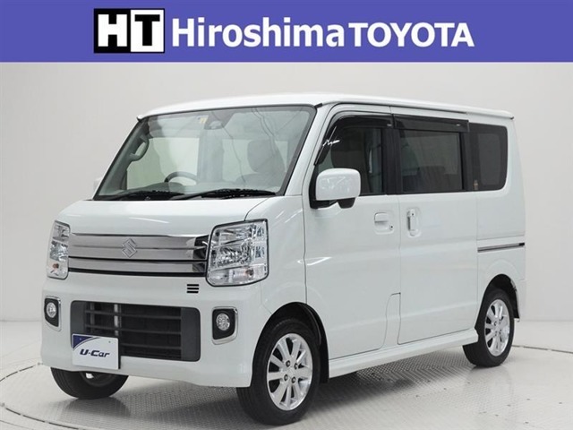 数ある中広島トヨタの中古車をご覧くださりありがとうございます。当社の中古車は徹底したクリーニングを施しピカピカに生まれ変わっています。