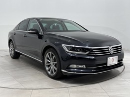 フォルクスワーゲン パサート TSI ハイライン 黒レザー ACC バーチャルC 純正ナビ