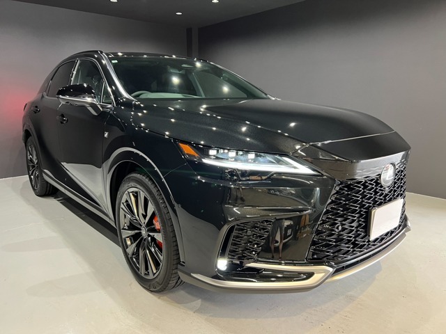 この度は弊社在庫車をご覧いただき、ありがとうございます！　レクサスRX350Fスポーツ入荷致しました！