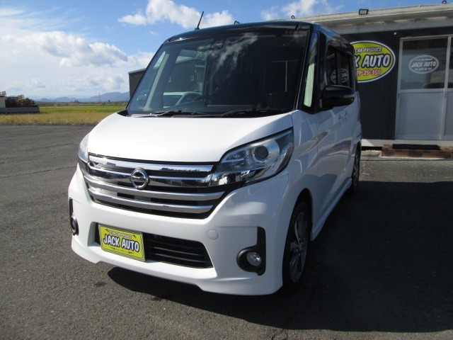 人気のデイズルークス入荷致しました！！ぜひこの機会にお早目のご検討を！！