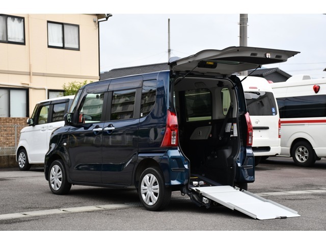 この車の詳細は当社のホームページにて詳しくご説明しております。そして、当社のお客様に対する熱い想いを是非、お受け取り下さい。http://sakaide-j.com/