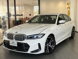 BMW 3シリーズ 320i Mスポーツ HDDナビシートヒーターヘッドアップDSP