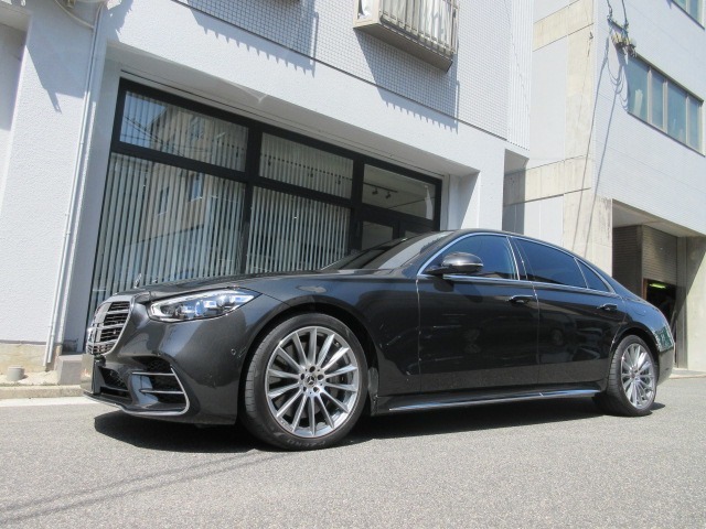 ディーラー車　1オーナー　禁煙車　屋内保管のとてもキレイなS580eロング