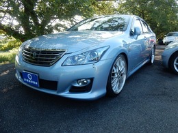 トヨタ クラウンハイブリッド 3.5 20アルミ　車高調　フルエアロHID外キャリ