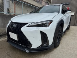 レクサス UX 250h Fスポーツ 4WD ワンオーナー　TRDフルエアロ　マフラー