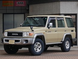 トヨタ ランドクルーザー70 4.0 4WD 前後デフロック　TOYOTAロゴグリル