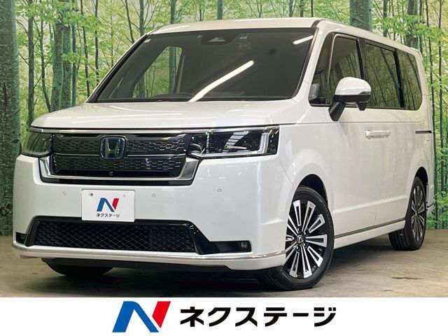 純正11型ナビ　全周囲カメラ　ETC　前・中席シートヒーター