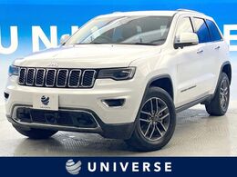 ジープ グランドチェロキー リミテッド (エアサスペンション無し仕様) 4WD 黒革シート　ベンチレーション　純正ナビ