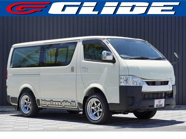 中古車購入時の保証プランも別途有料にて1年から3年までお選びいただけます。当店保証対応につきましては、走行距離無制限＋全国対応可能です。遠方の方にも安心してご購入頂いております。