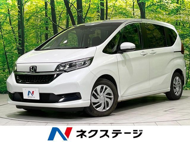 スマートキー　LEDヘッド　ビルトインETC　車線逸脱警報　オートライト