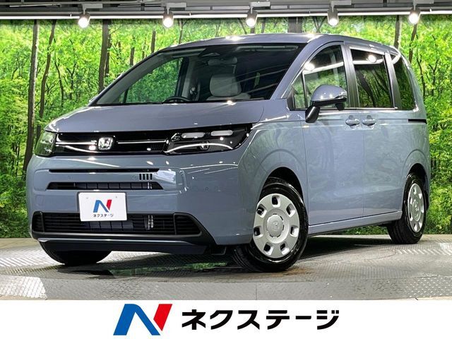 ホンダセンシング　両側電動スライドドア　LEDヘッドライト