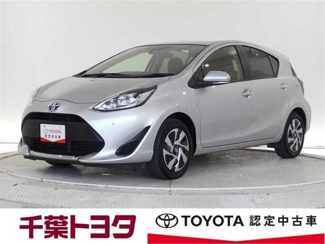 厳選されたトヨタ認定中古車のアクアです。衝突被害軽減ブレーキや車線逸脱警報装置・オートハイビームなどを搭載したサポカーであなたの安全をサポートします。