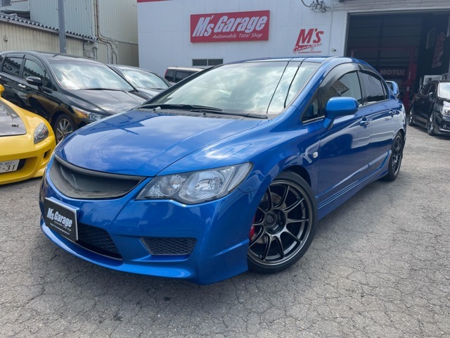 FD2シビックタイプR入荷しました♪　オーリンズDFV車高調/機械式LSD/WEDS　TC105X/両脚レカロ　バケットシート/カーボングリル/Defi3連メーター/ナビ/ダンロップZ3/ETC/ブレンボキャリパー/プッシュスタート