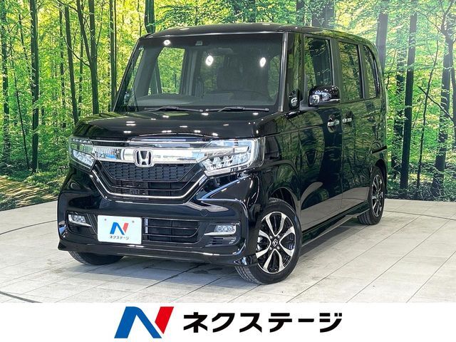 純正ナビ　バックカメラ　両側パワスラ　シートヒーター