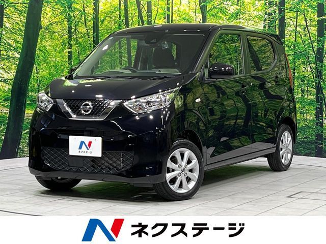 4WD　禁煙車　衝突軽減　ナビ　バックカメラ　ETC　前席シートヒーター