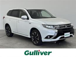 三菱 アウトランダーPHEV 2.0 G セーフティパッケージ 4WD Aftermarketナビ　全方位　レーダークルーズコント