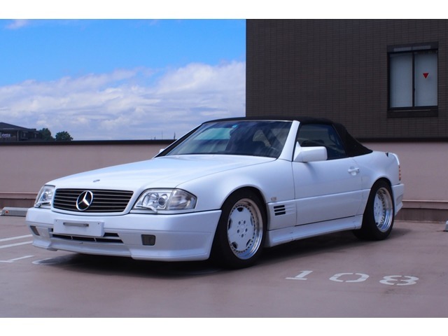 御覧いただきましてありがとうございます。1991年1月新車登録AMG500SL6.0でございます。