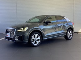 アウディ Q2 30 TFSI スポーツ アシスタンスパッケージ/ナビゲーションパ