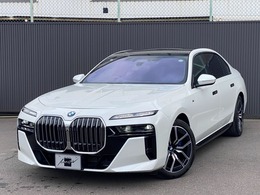 BMW 7シリーズ 740d xドライブ Mスポーツ ディーゼルターボ 4WD サンルーフ　黒革シート　14.9インチTV