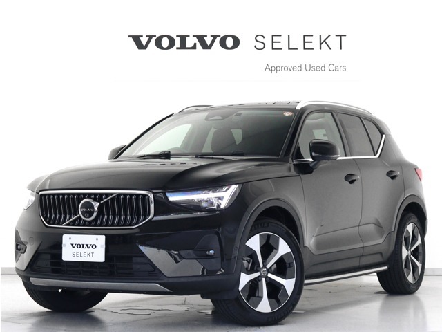 2025年モデル『XC40 Ultra B4 AWD』電動パノラマサンルーフ ピクセルLED Google搭載 純正360°ドラレコ 48V ランニングボード ルーフスポイラー デジタルルームミラー harman/kardon【グループ 総在庫300台！】