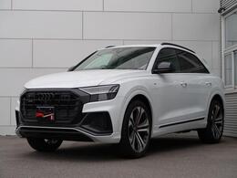 アウディ Q8 55 TFSI quattro 弊社デモカー　Bang ＆ Olufsen