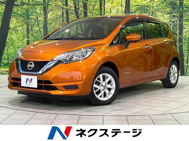 エマージェンシーブレーキ　禁煙車　純正ナビ　全周囲カメラ　ETC
